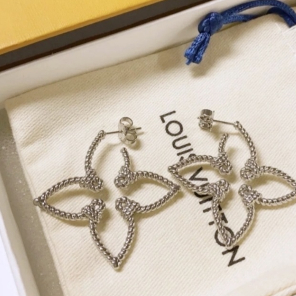 Luxury Designer Silver Nautical Hoops Earrings - Picture 5 of 7
